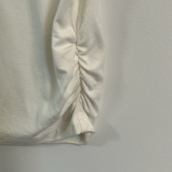 NWOT Melanie Lyne ivory t-shirt with metal detail - Picture 6 of 10